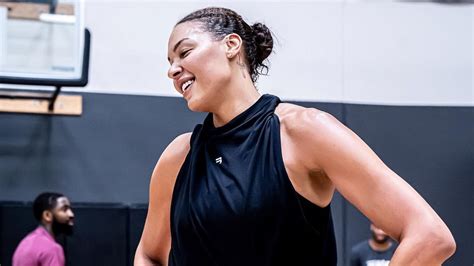 liz cambage of leaks|Video of Liz Cambage fight with Nigerian players emerges